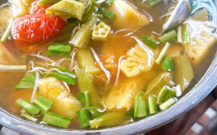 Canh chua cá lóc